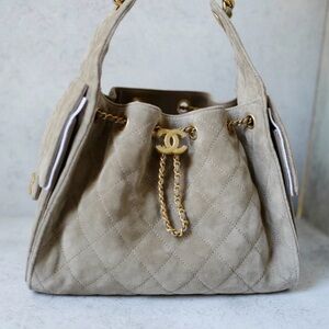 Chanel 25 Taupe Quilted Small